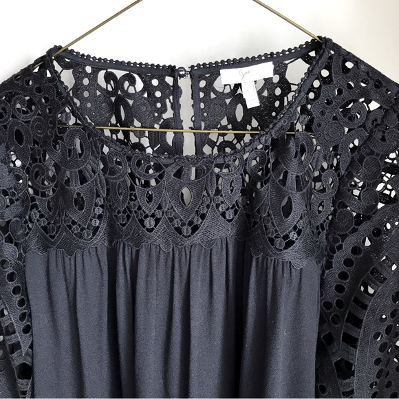 Joie Blouse with Lace - Picture 4 of 11